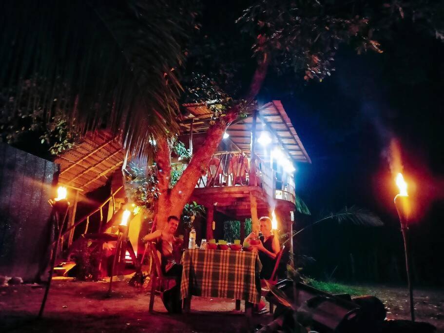 Experience The Comforts Of An Amazing Treehouse Sigiriya Luaran gambar
